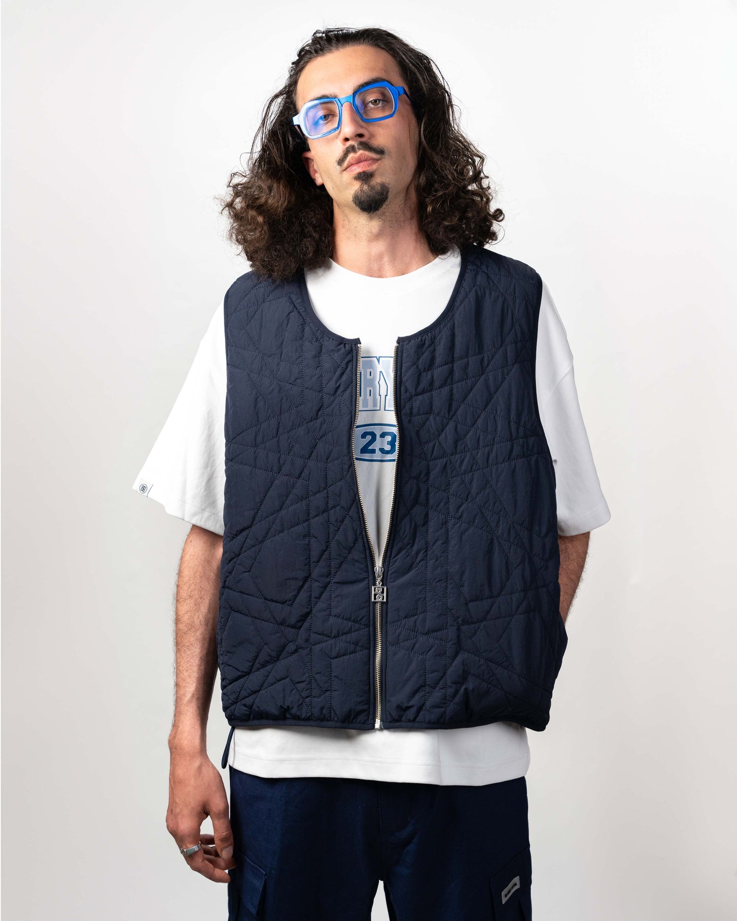 BLURRY RTM Arabesque Quilted Vest (Navy Blue)