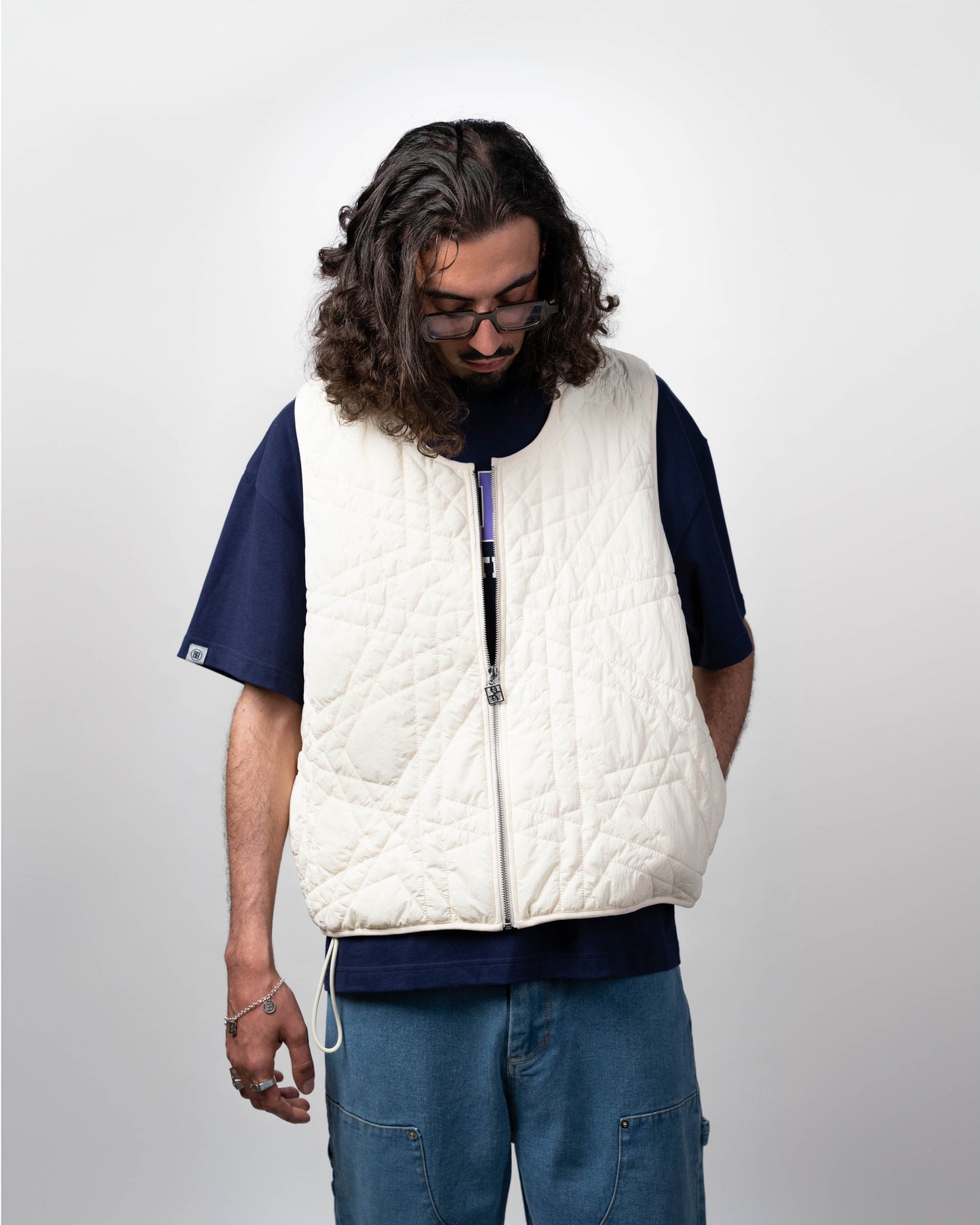 BLURRY RTM Arabesque Quilted Vest (Cream Beige)